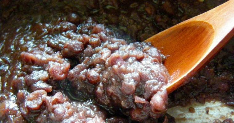 犬はあんこを食べても大丈夫? 小豆(あずき)の成分や加工食品についても解説