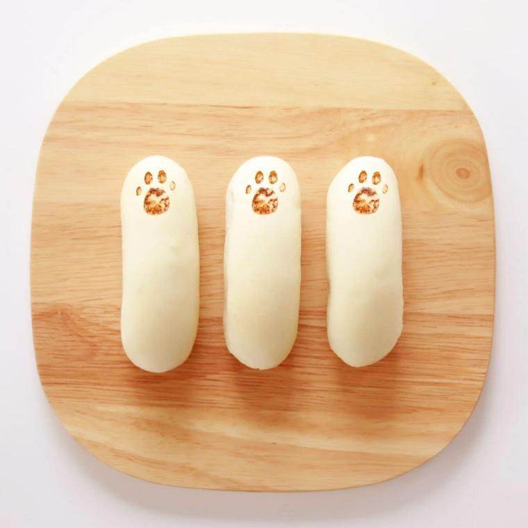 猫の手もカリーパン
