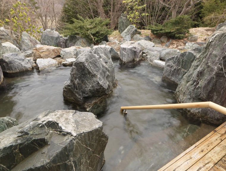 【北海道の犬と泊まれる宿】北天の丘 あばしり湖鶴雅リゾート