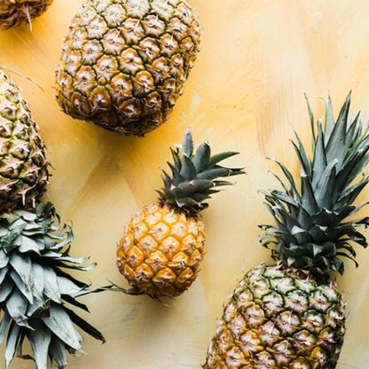 猫はパイナップルを食べても大丈夫 でも酸味が苦手な猫は嫌いかも ペトコト