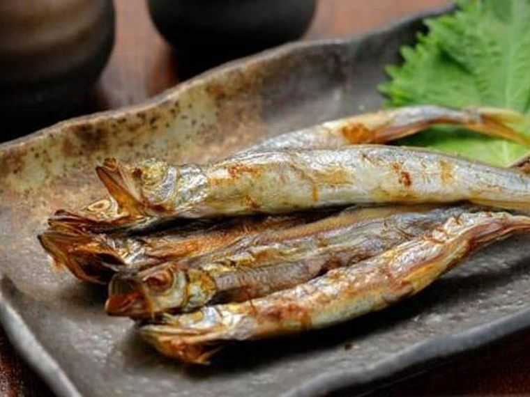 犬にシシャモをあげないで 特に干物は塩分の過剰摂取の原因に ペトコト 犬にシシャモをあげないで 特に干物は塩分の過剰摂取の原因に ペトコト