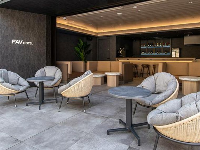 中型犬2頭まで宿泊可能 人気の朝市は徒歩30秒 Fav Hotel 函館 8 30オープン ペトコト